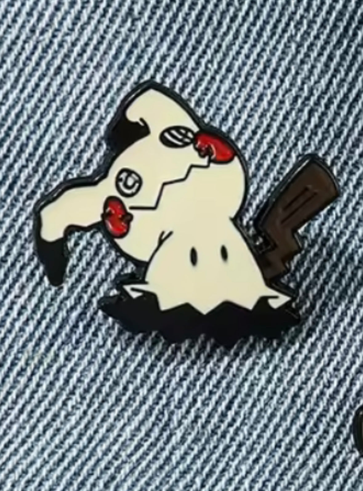 Mimiku Design 4 Pin Badge