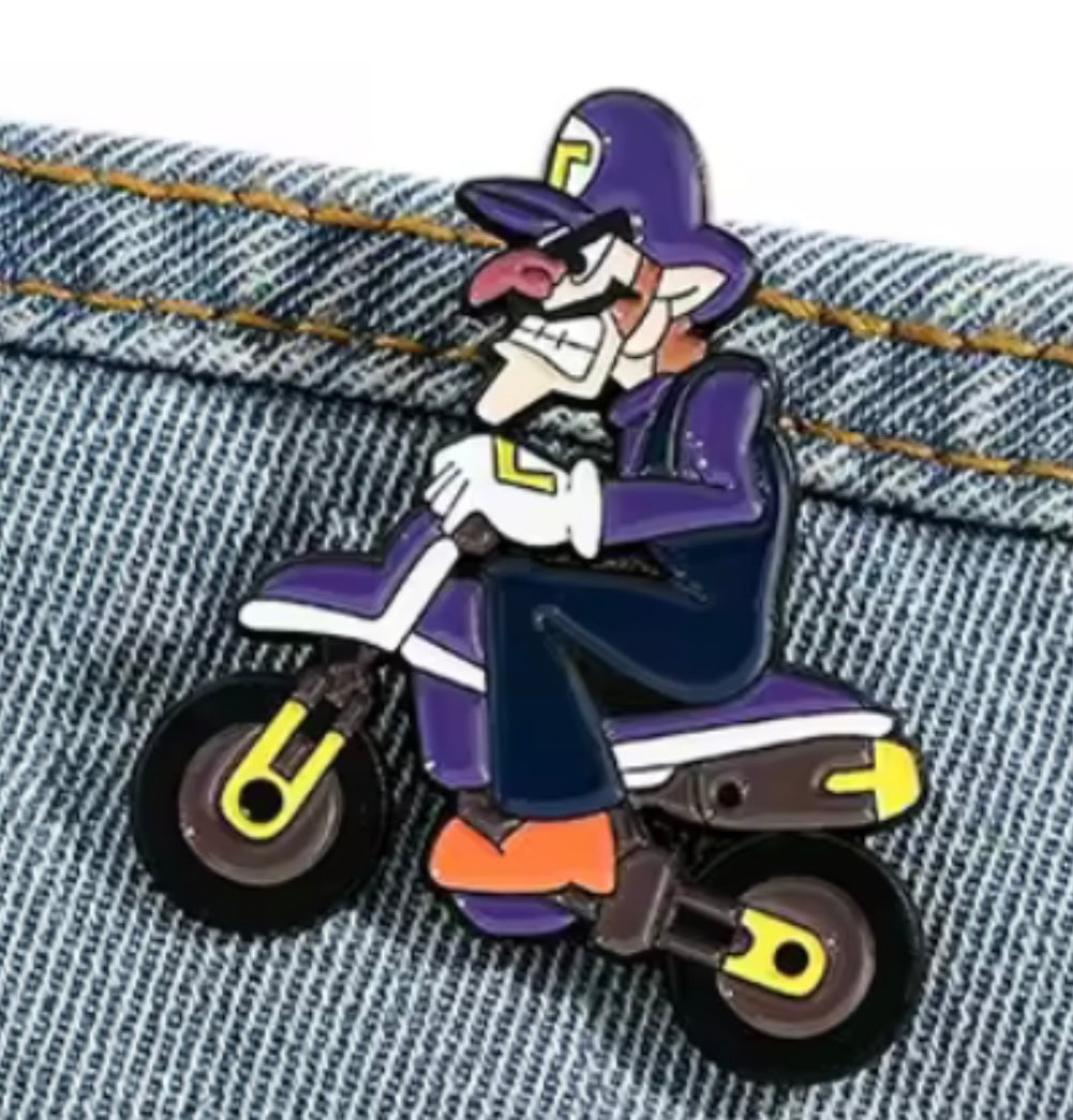 MarioKart Waluigi Pin Badge